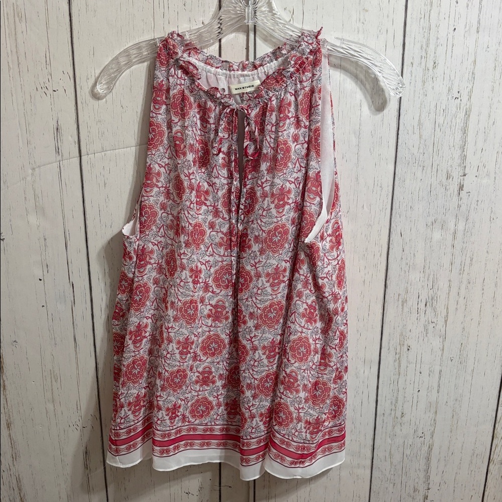 Max Studio Red and White Floral Blouse Sleeveless Size Medium